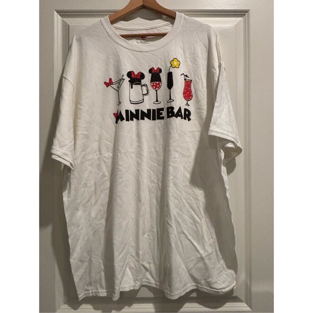 Minnie Bar T-shirt size 2XL